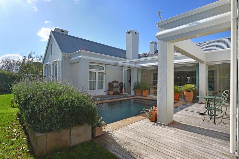 4 Bedroom Property for Sale in Steenberg Estate Western Cape